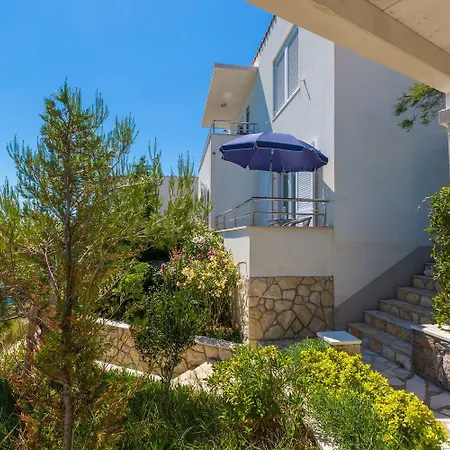 Traumhaftes Direkt Am Eigenen Mit Privatem Balkon, Meerblick, Klima, Wifi Novi Vinodolski