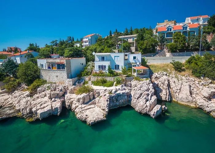 Apartman Traumhaftes Direkt Am Eigenen Mit Privatem Balkon, Meerblick, Klima, Wifi Novi Vinodolski