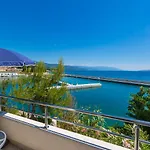 Traumhaftes Direkt Am Eigenen Mit Privatem Balkon, Meerblick, Klima, Wifi Apartment Novi Vinodolski