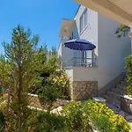 Traumhaftes Direkt Am Eigenen Mit Privatem Balkon, Meerblick, Klima, Wifi Novi Vinodolski